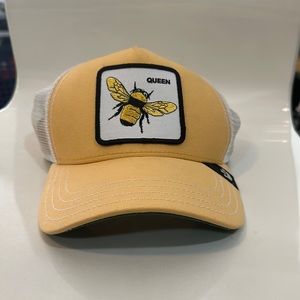 Queen 🐝 hat Goorin Bros